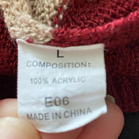 Large Sweater - Picture 3 of 3